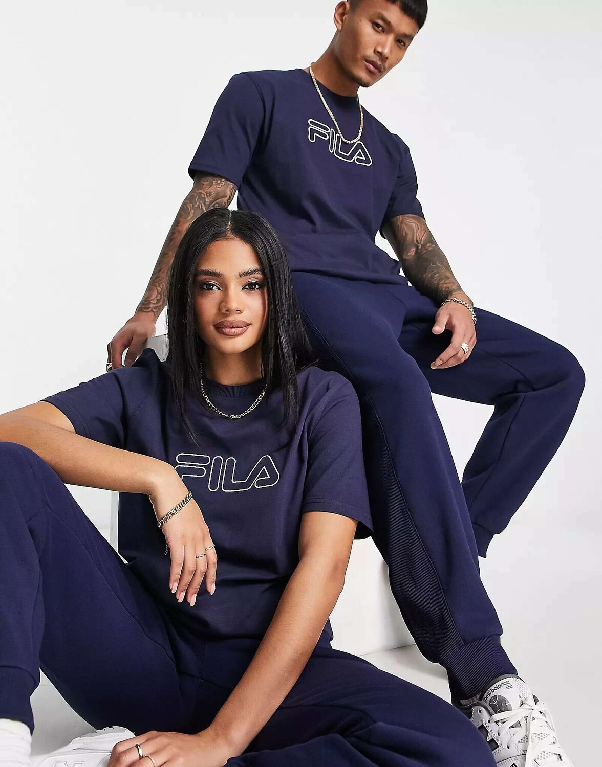 

Темно-синяя футболка Fila унисекс Heritage, Синий