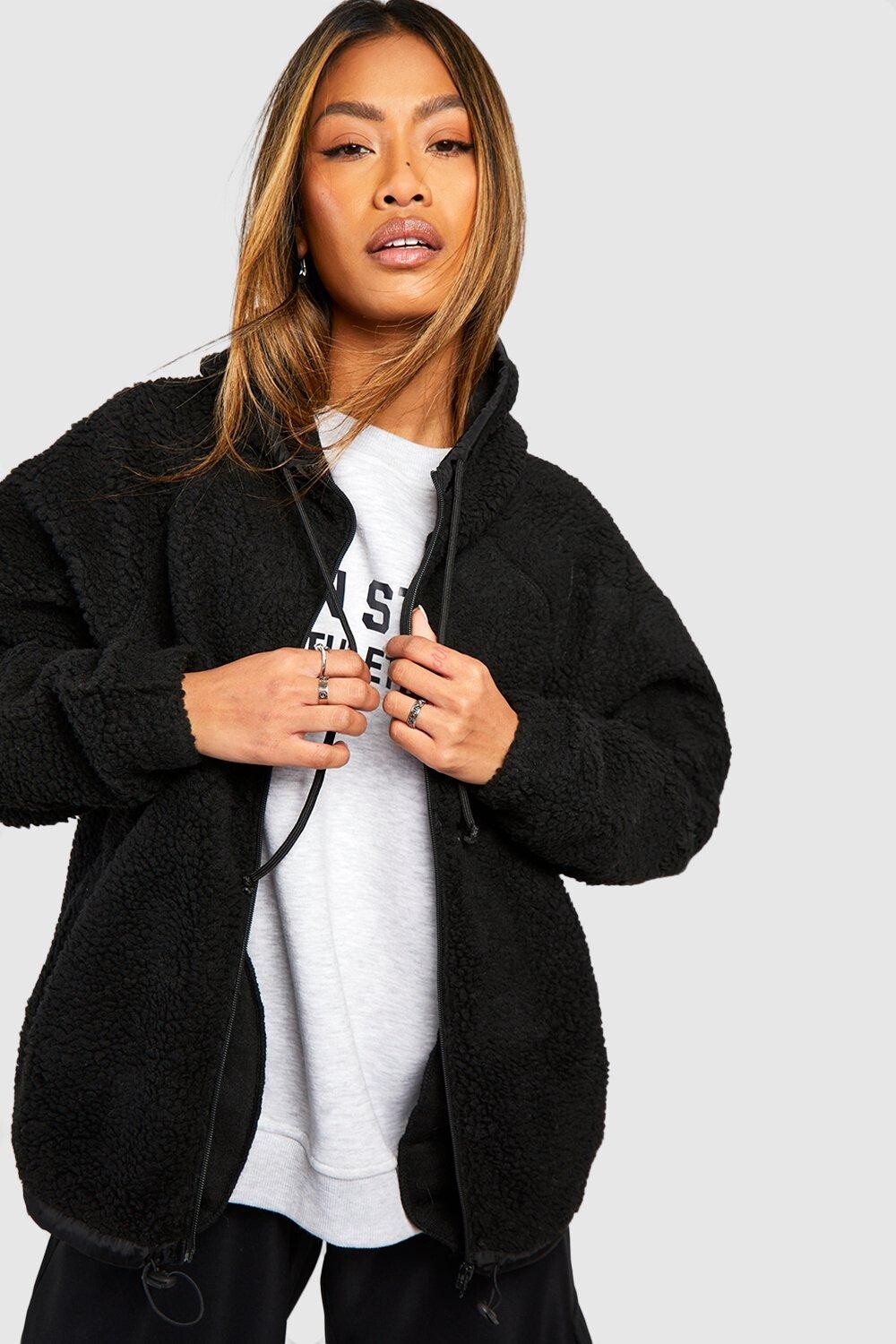 

Куртка с капюшоном и молнией Тедди boohoo, черный