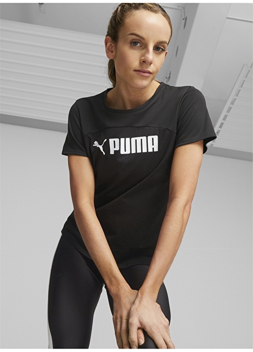 Черная женская футболка Puma