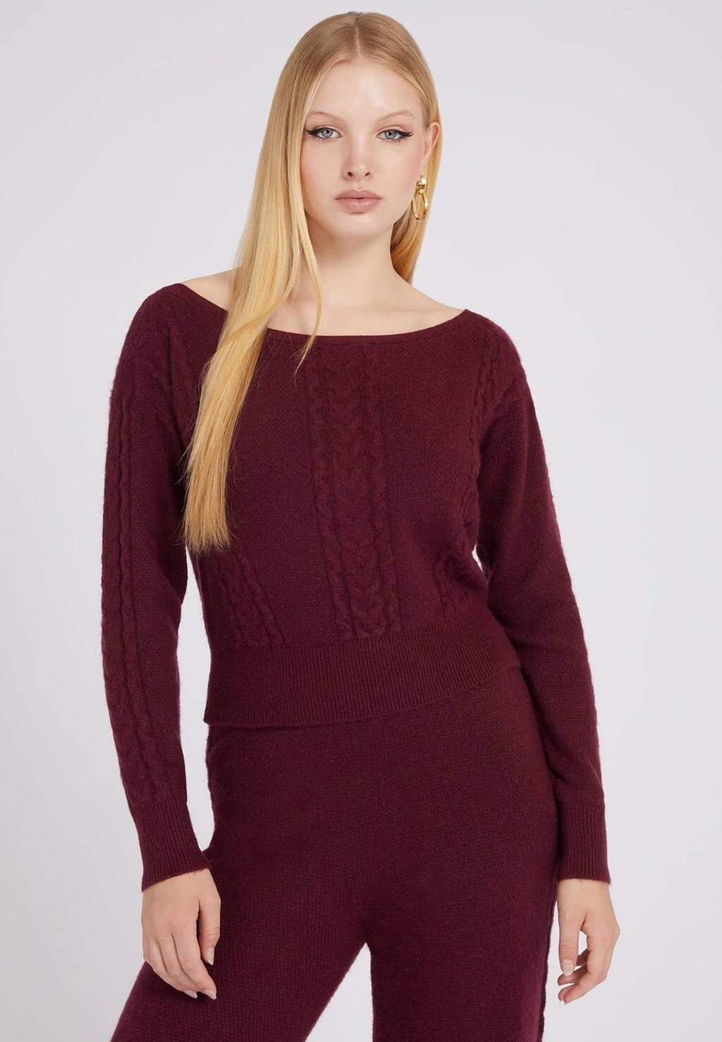 

Свитер Guess