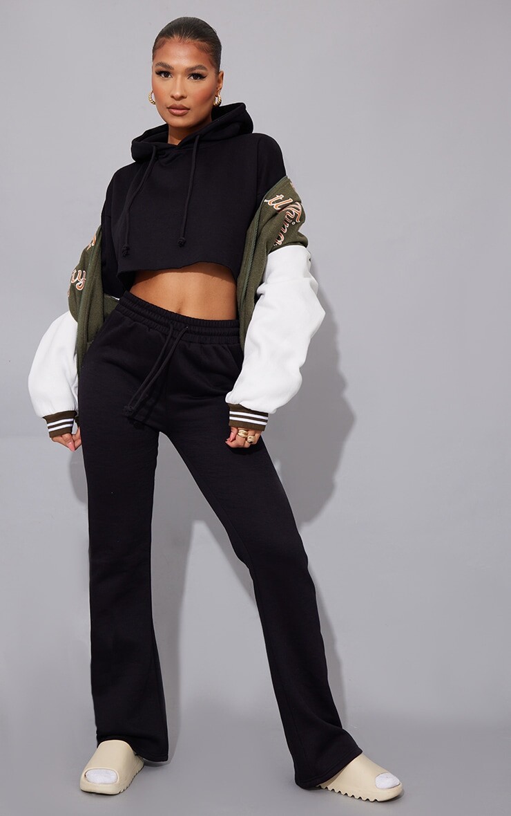 

PrettyLittleThing Черные джоггеры с расклешенными штанинами