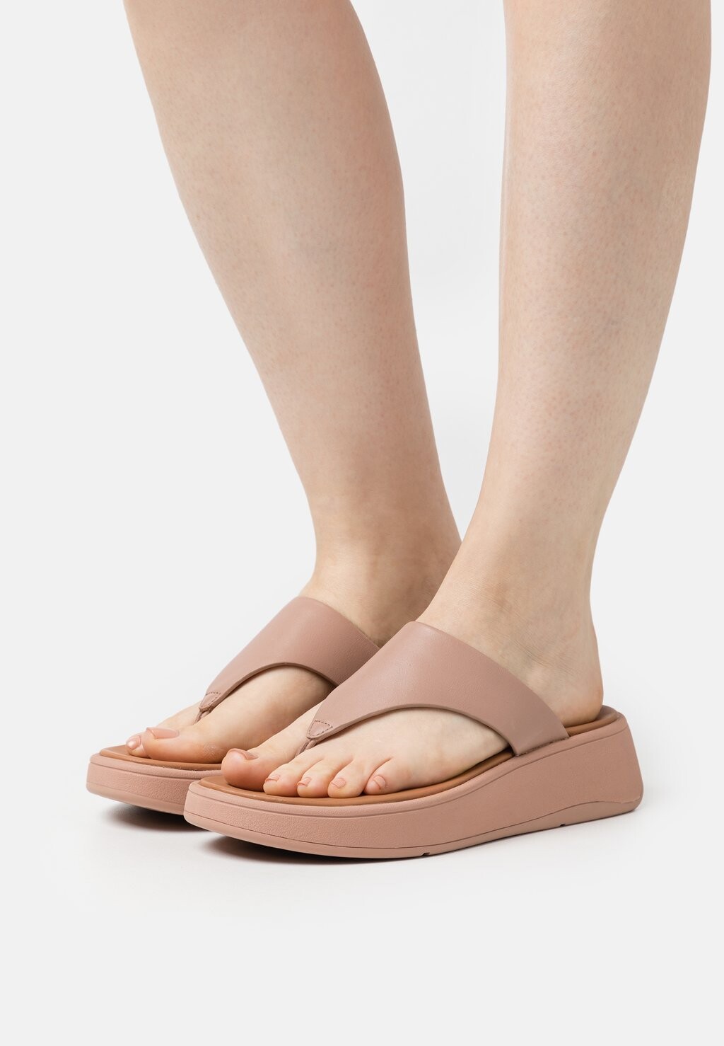 

Сандалии FitFlop, бежевый