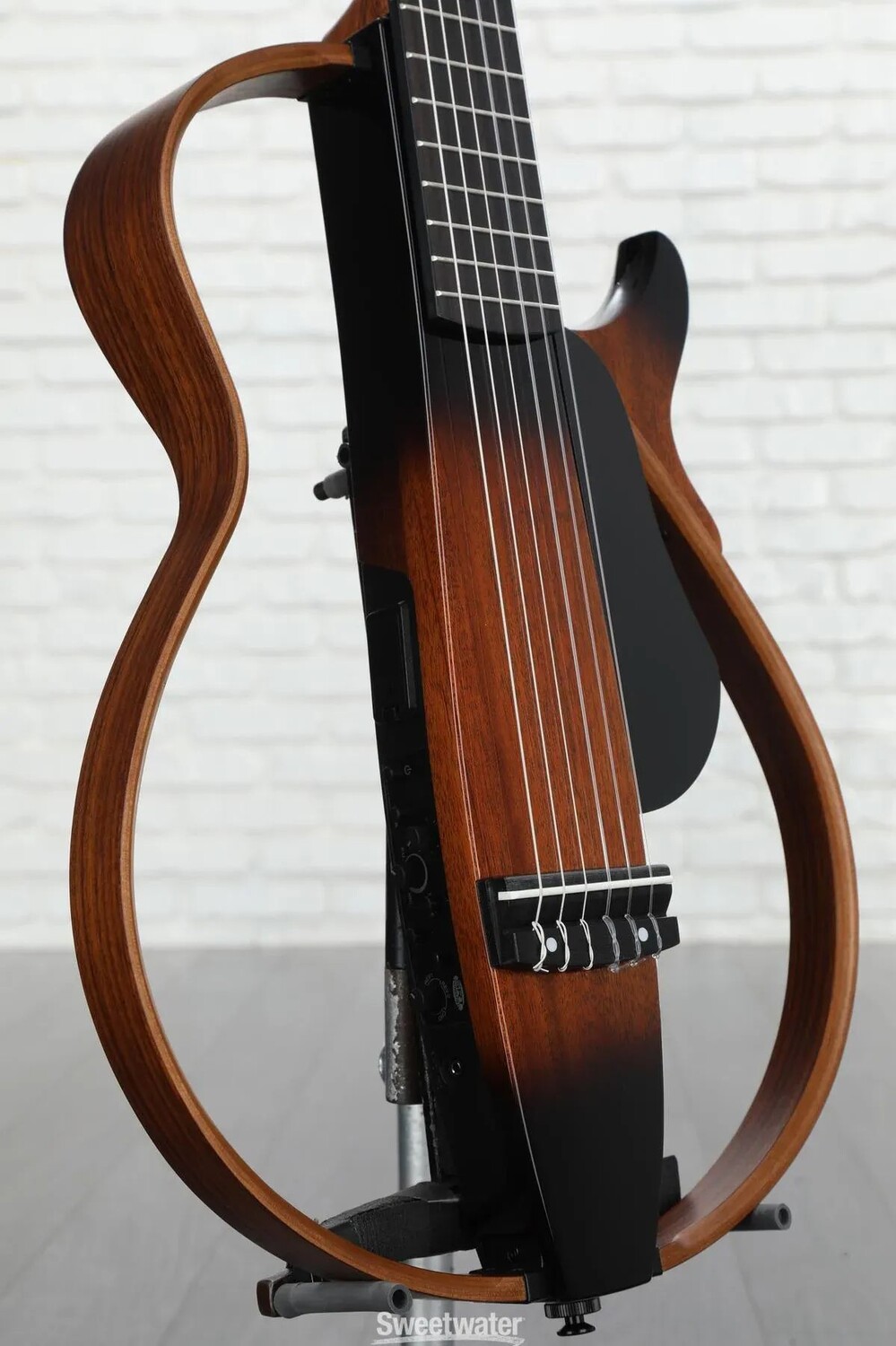 

Бесшумная гитара Yamaha SLG200N — табак Sunburst