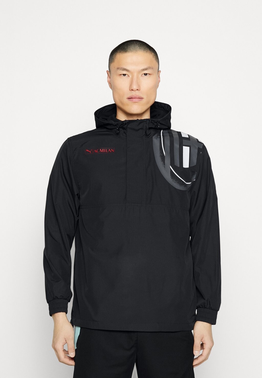 

Спортивная куртка Puma