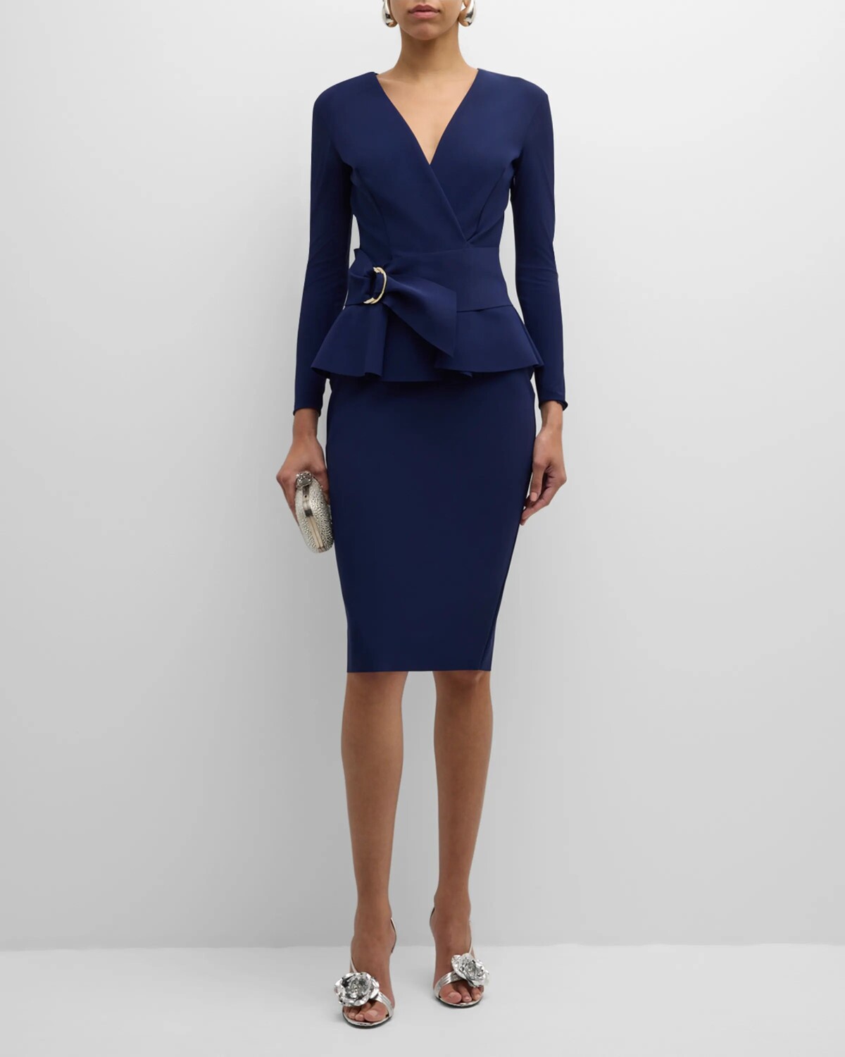 

Облегающее платье миди с баской Surplice Chiara Boni La Petite Robe, цвет Navy
