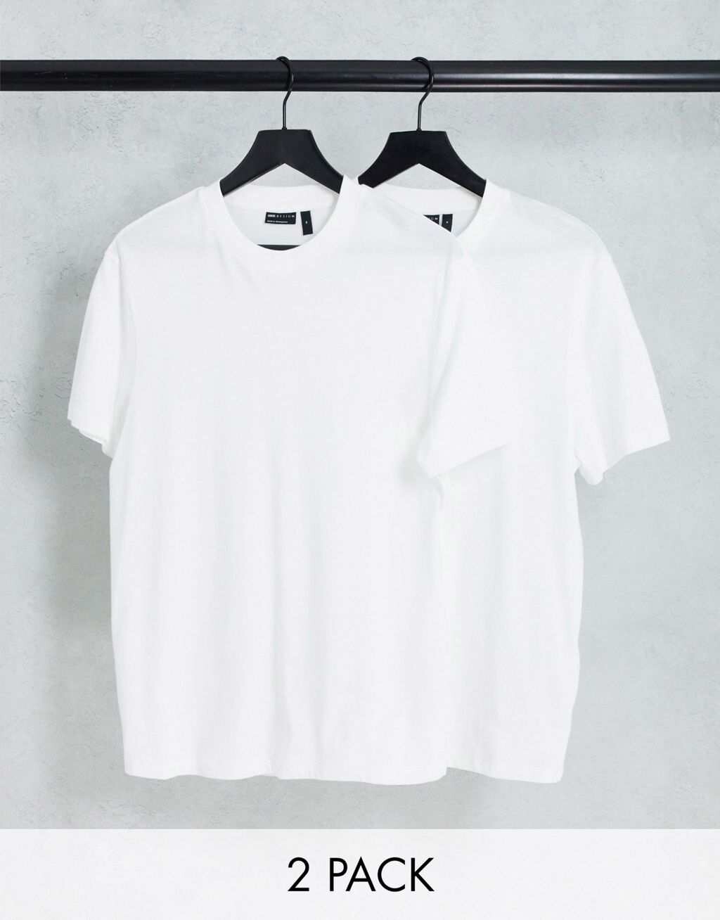 

Комплект из двух белых футболок с круглым вырезом ASOS DESIGN