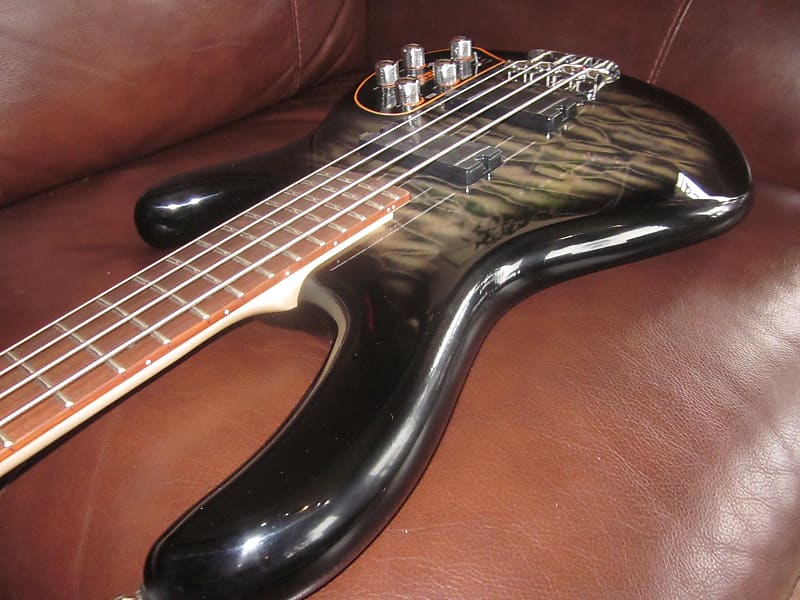 

Басс гитара Cort Action DLX Plus FGB Action DLX Plus 4-String Electric Bass Faded Grey Black