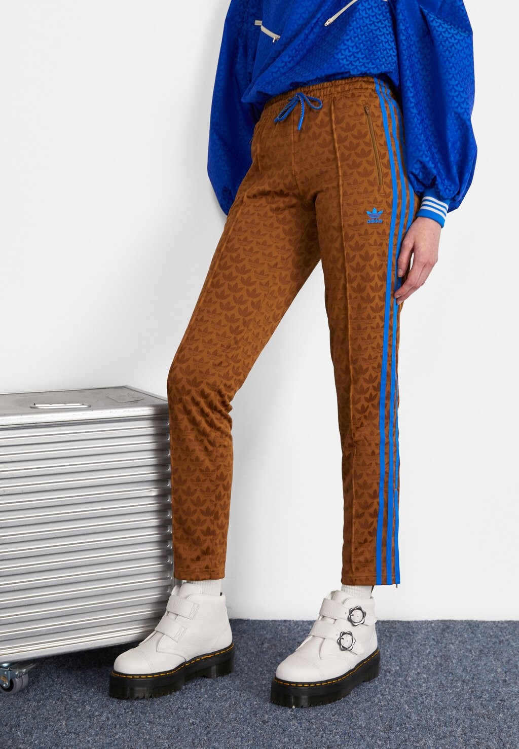 

Спортивные брюки adidas Originals, Коричневый