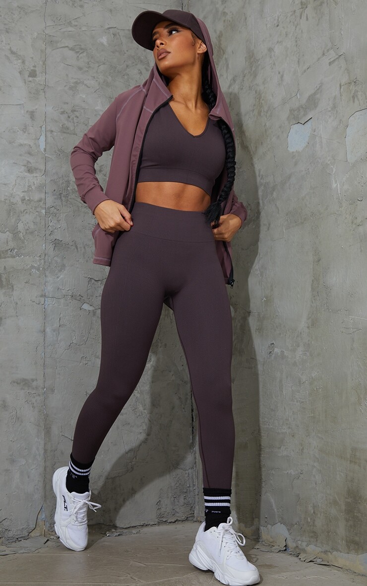 

PrettyLittleThing Бесшовные леггинсы для спортзала с текстурой шоколадного цвета