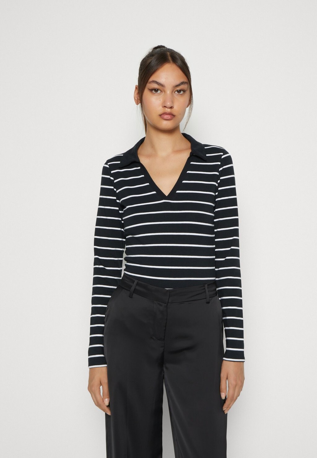 

Рубашка поло SLIM FASHION Hollister Co., черный