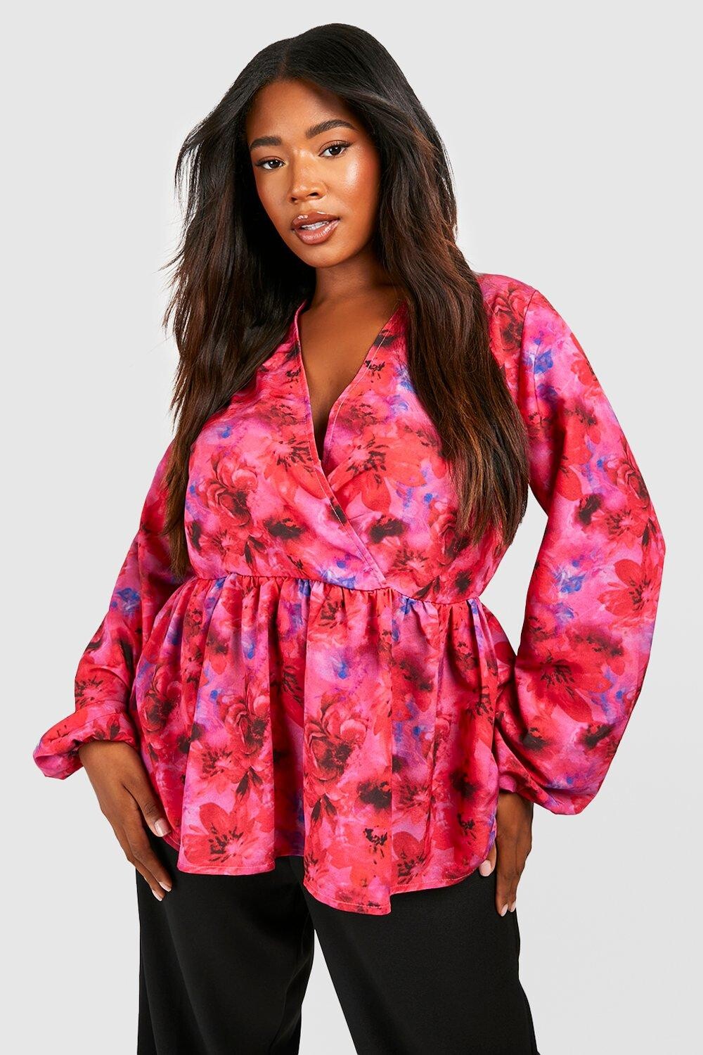 

Топ с баской и цветочным запахом Boohoo, розовый