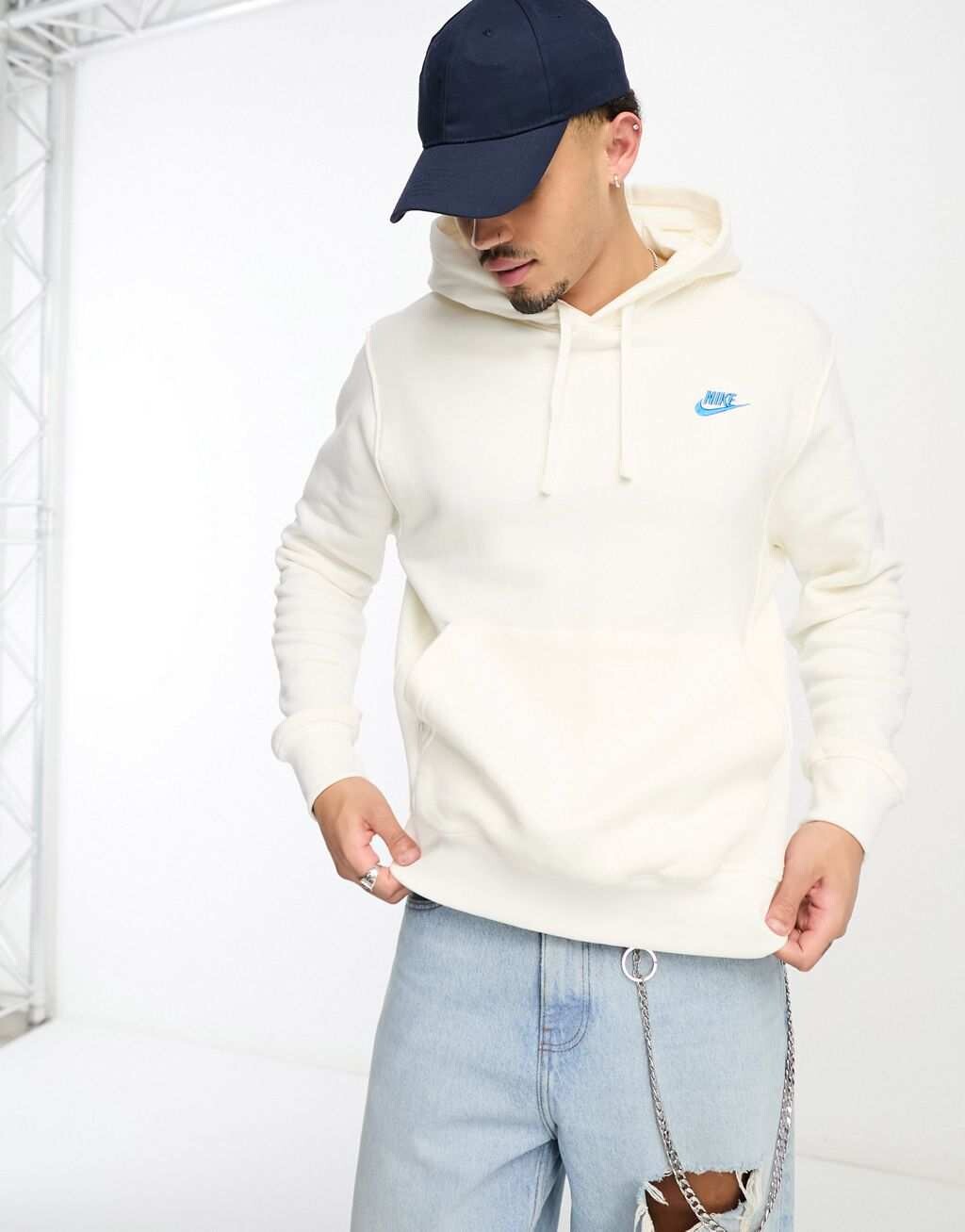 

Худи синего цвета с парусом Nike Club