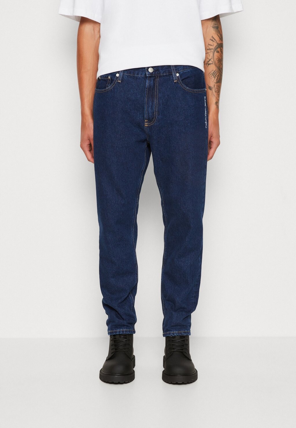 

Джинсы свободного кроя Calvin Klein Jeans