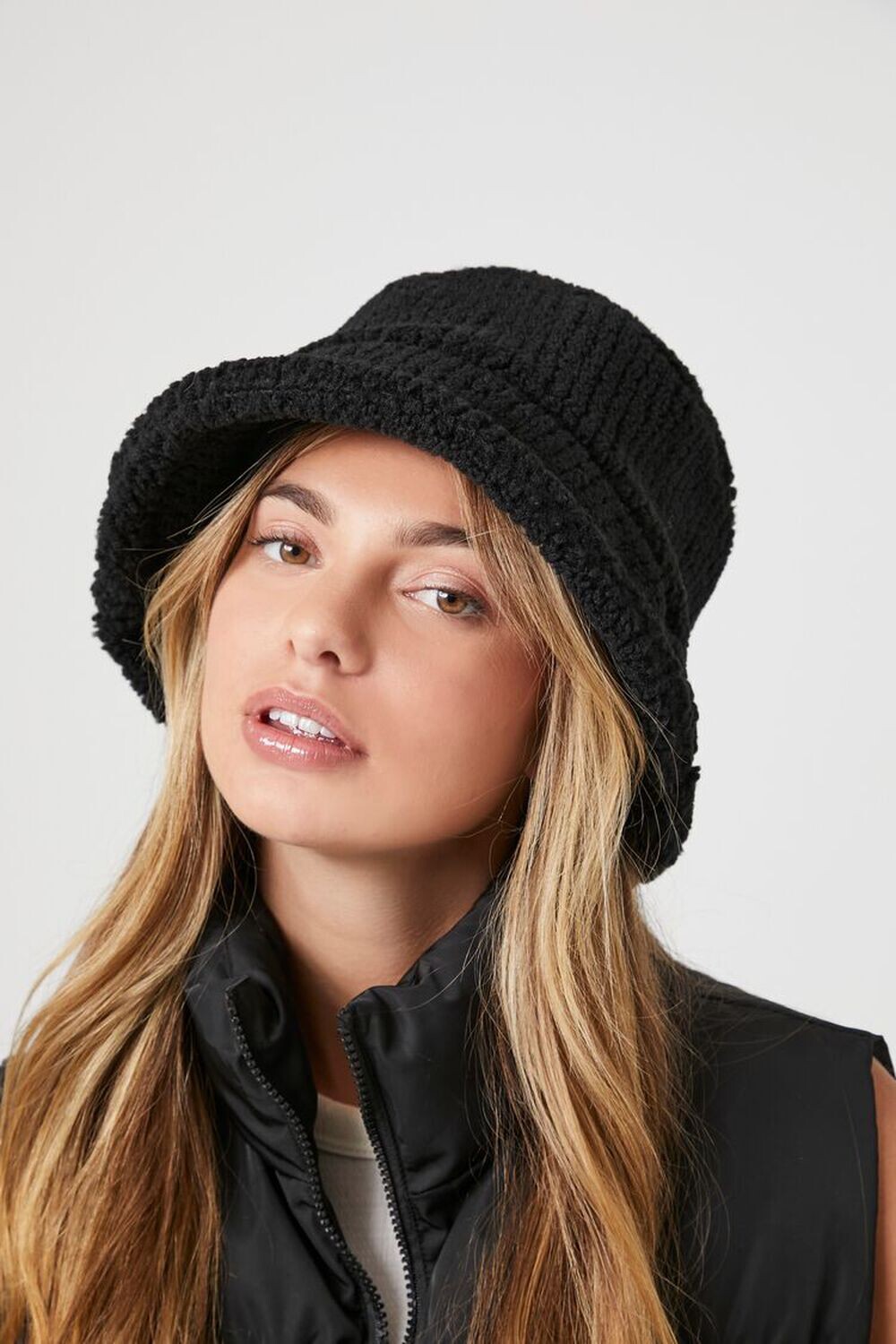 

Сшитая плюшевая панама Forever 21, черный