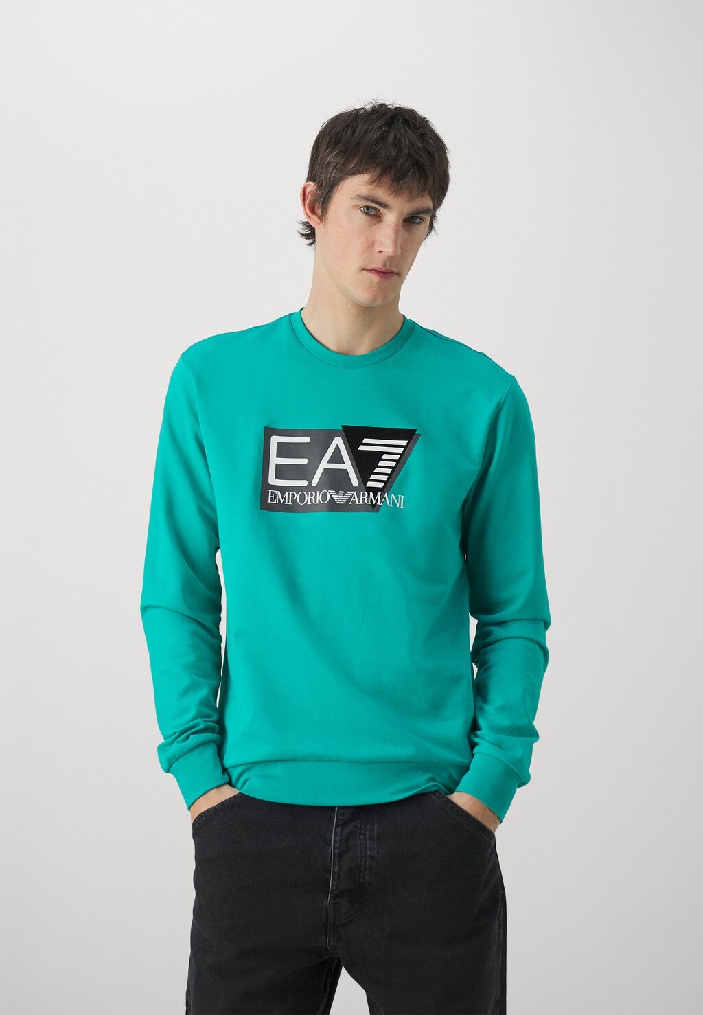 

Толстовка EA7 Emporio Armani, цвет verde scuro
