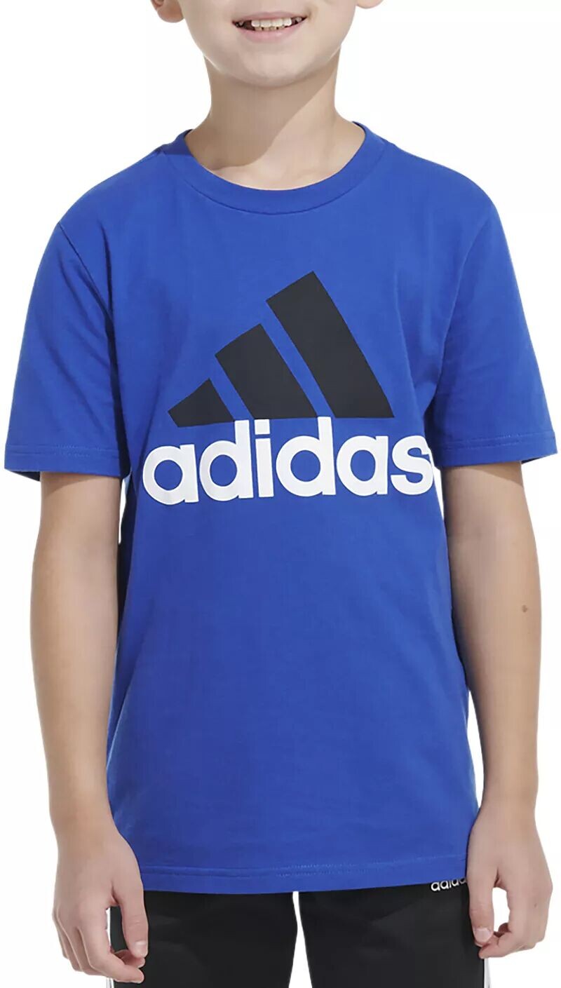 

Футболка с логотипом Adidas Sportswear с короткими рукавами