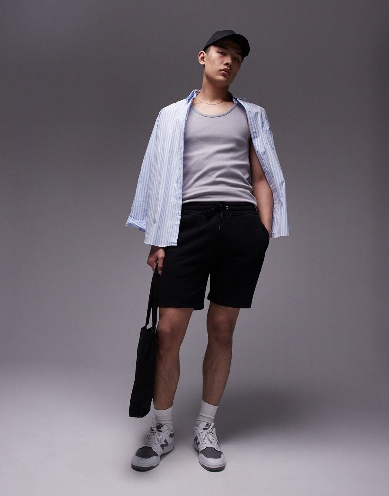 

Черные шорты классического кроя из джерси Topman