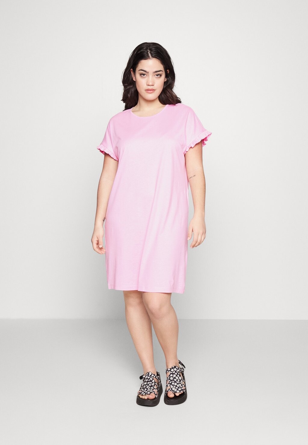 

Летнее платье Vero Moda
