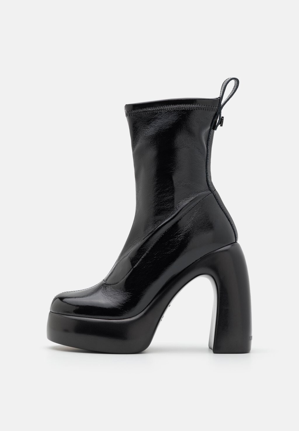 

Ботинки Tacón KARL LAGERFELD ASTRAGON HI STRETCH BOOT II, черный