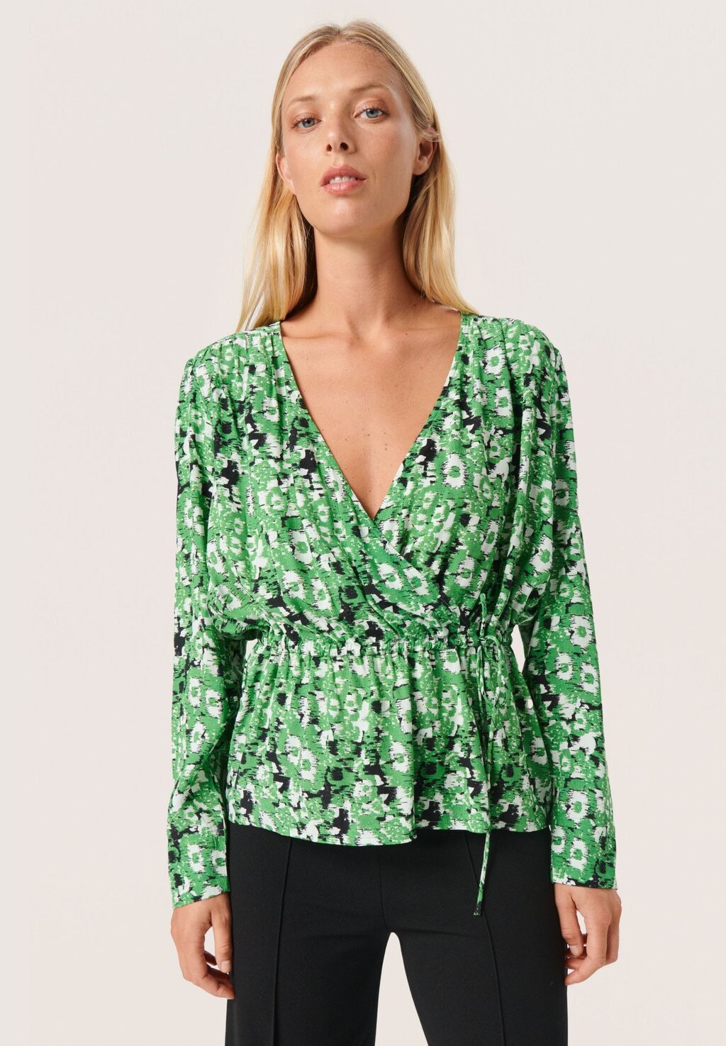 

Блузка SLINA WRAP Soaked in Luxury, зеленый