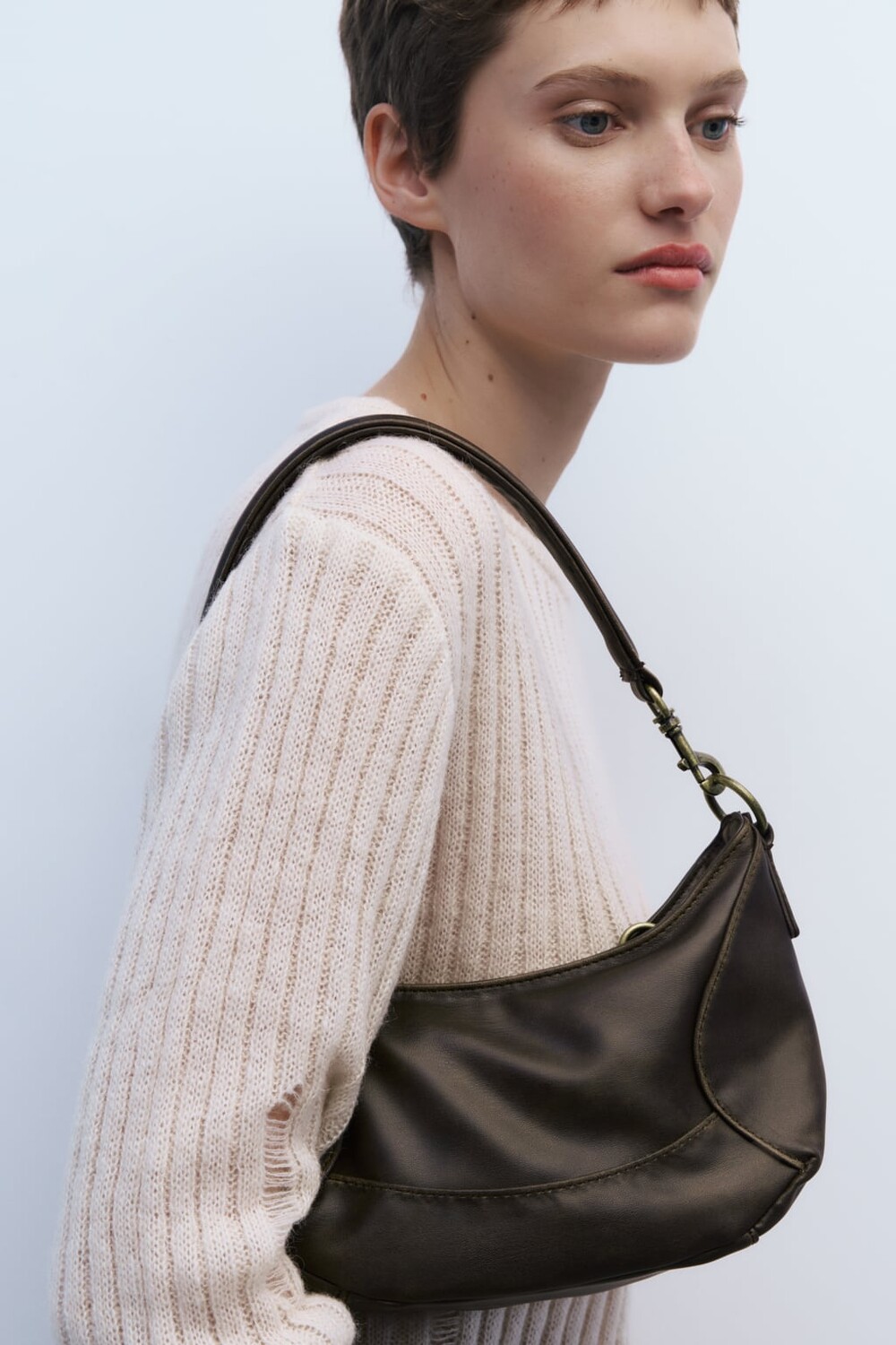 

Сумка на плечо с эффектом состаренности ZARA, коричневый