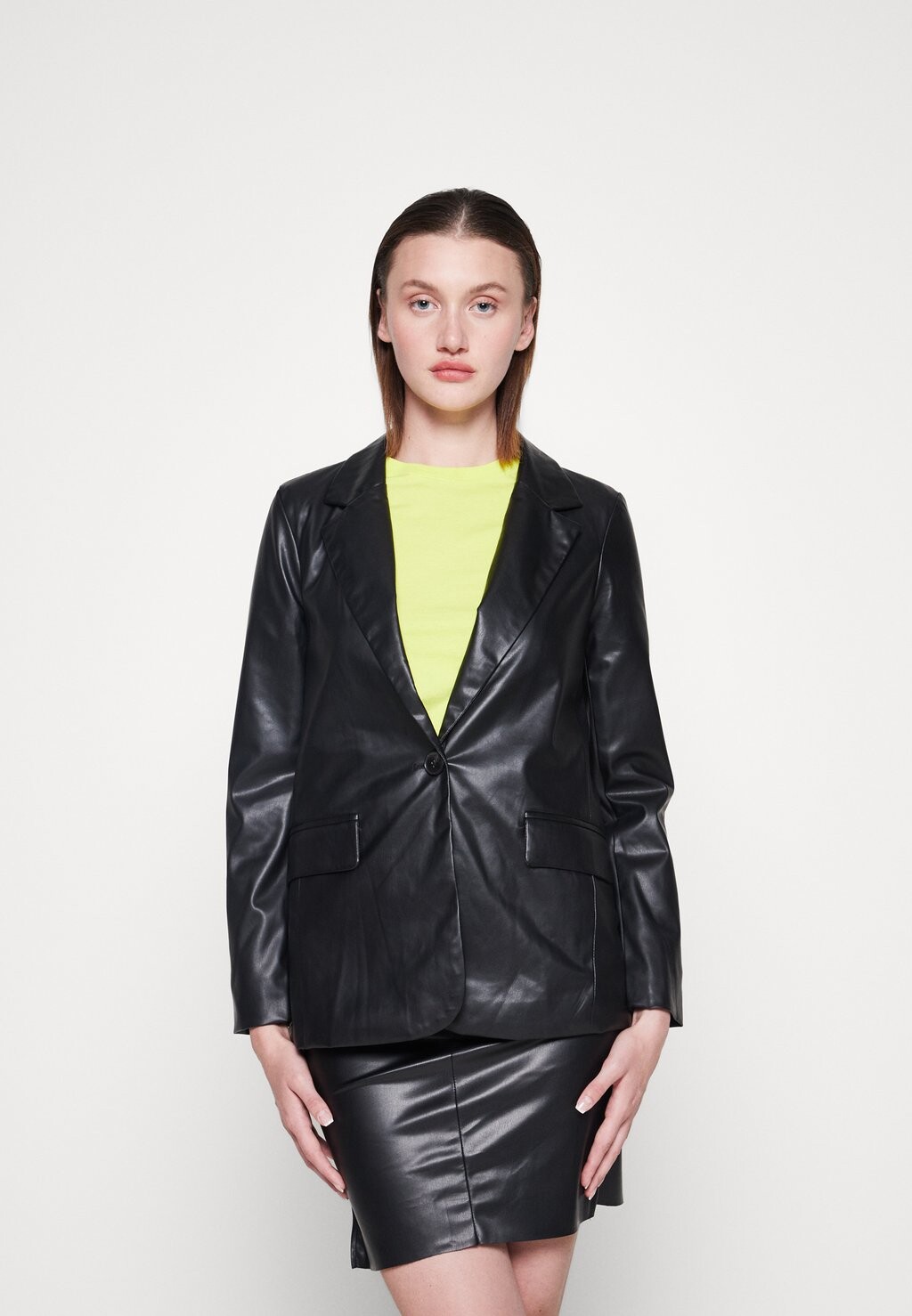 

Пиджак Vero Moda, черный