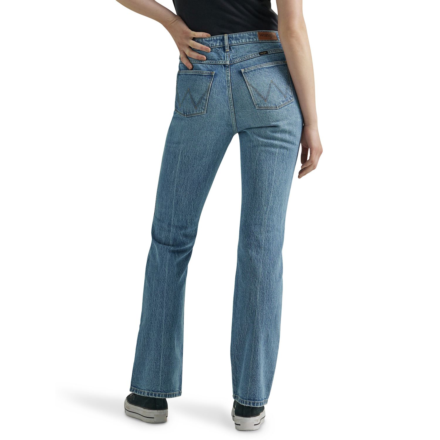 цена Женские джинсы Wrangler с высокой посадкой Bootcut Wrangler