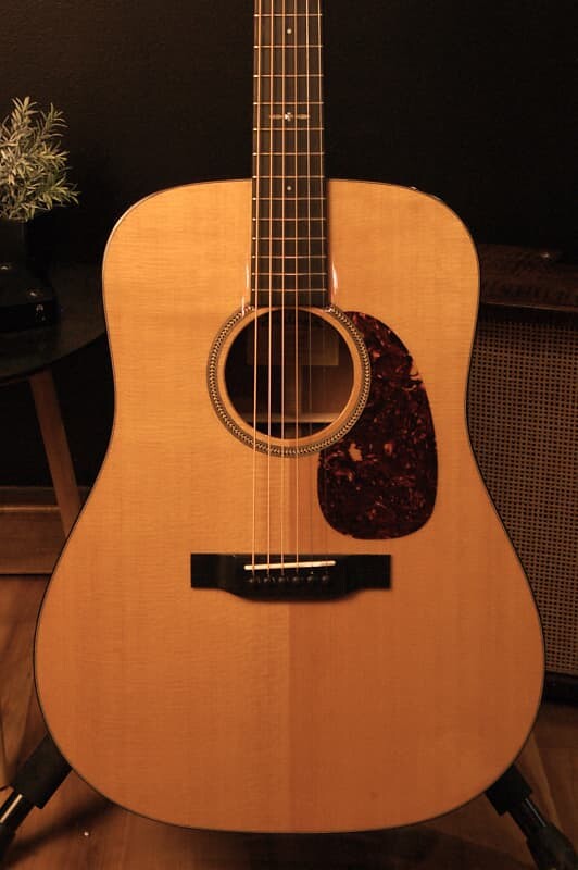 

Акустическая гитара Eastman E1D Special Dreadnought Acoustic Guitar