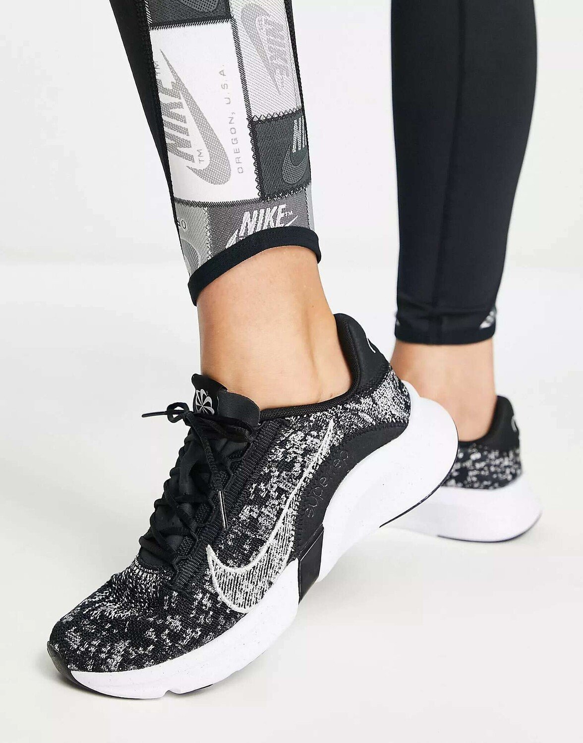 

Черные кроссовки Nike SuperRep Go 3 Flyknit