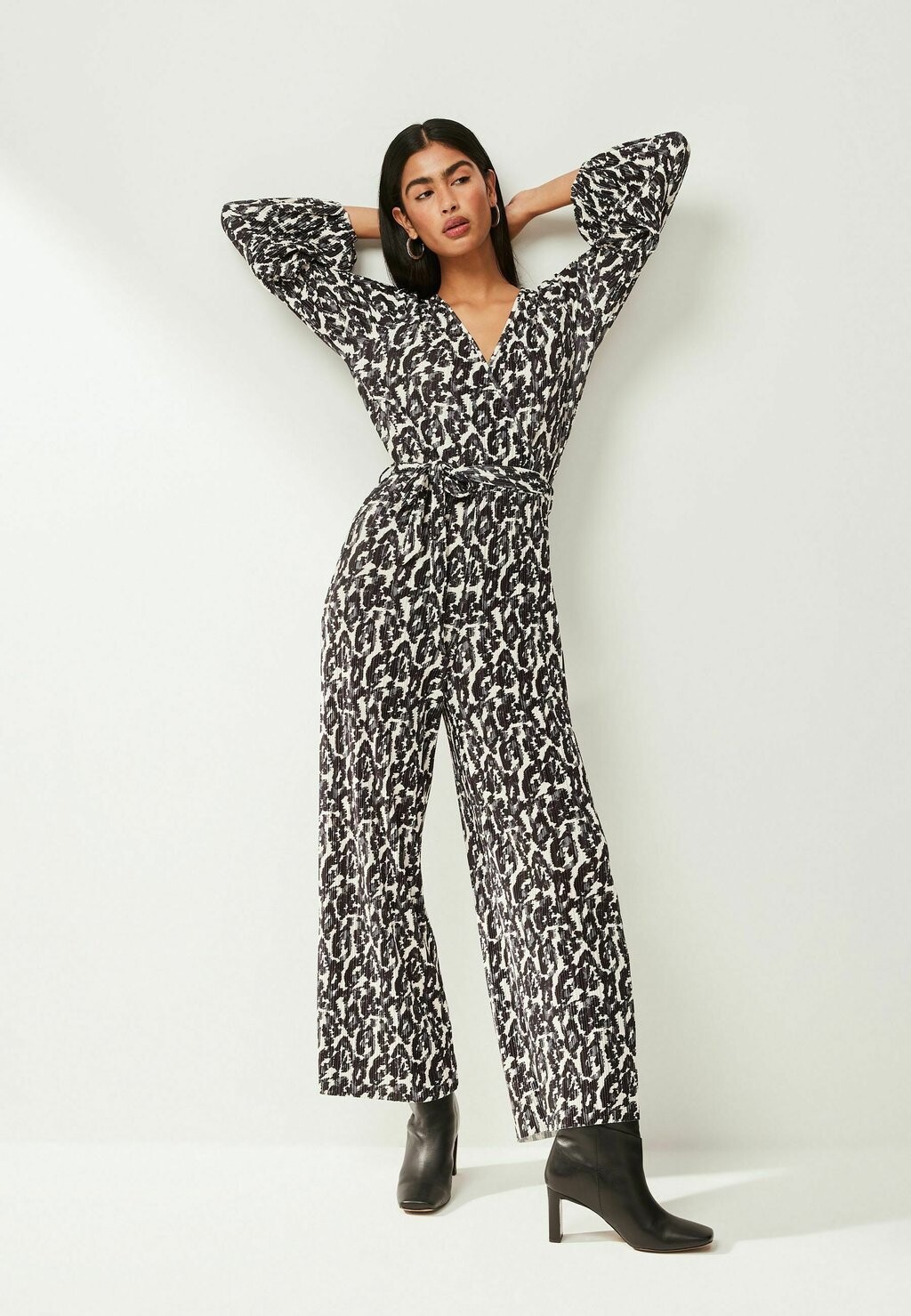 

Комбинезон LONG SLEEVE PLISSE PETITE Next, цвет black white