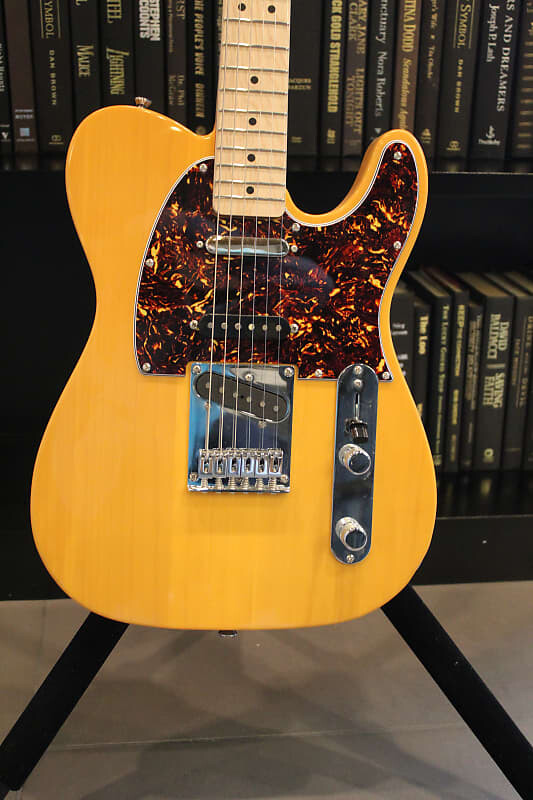 

Электрогитара Custom Squier Nashville Telecaster in Butterscotch Blonde