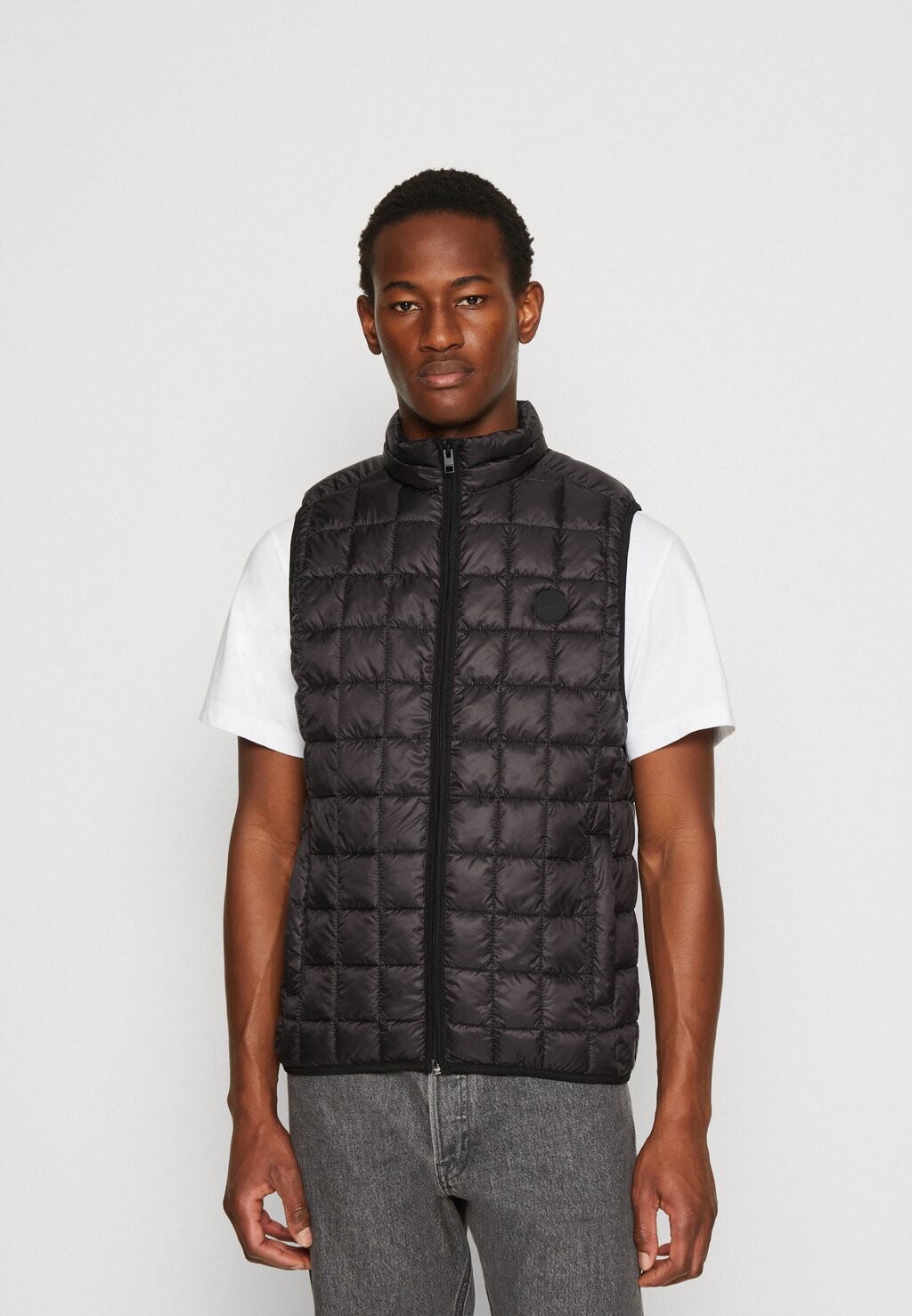 

Жилет Jack & Jones