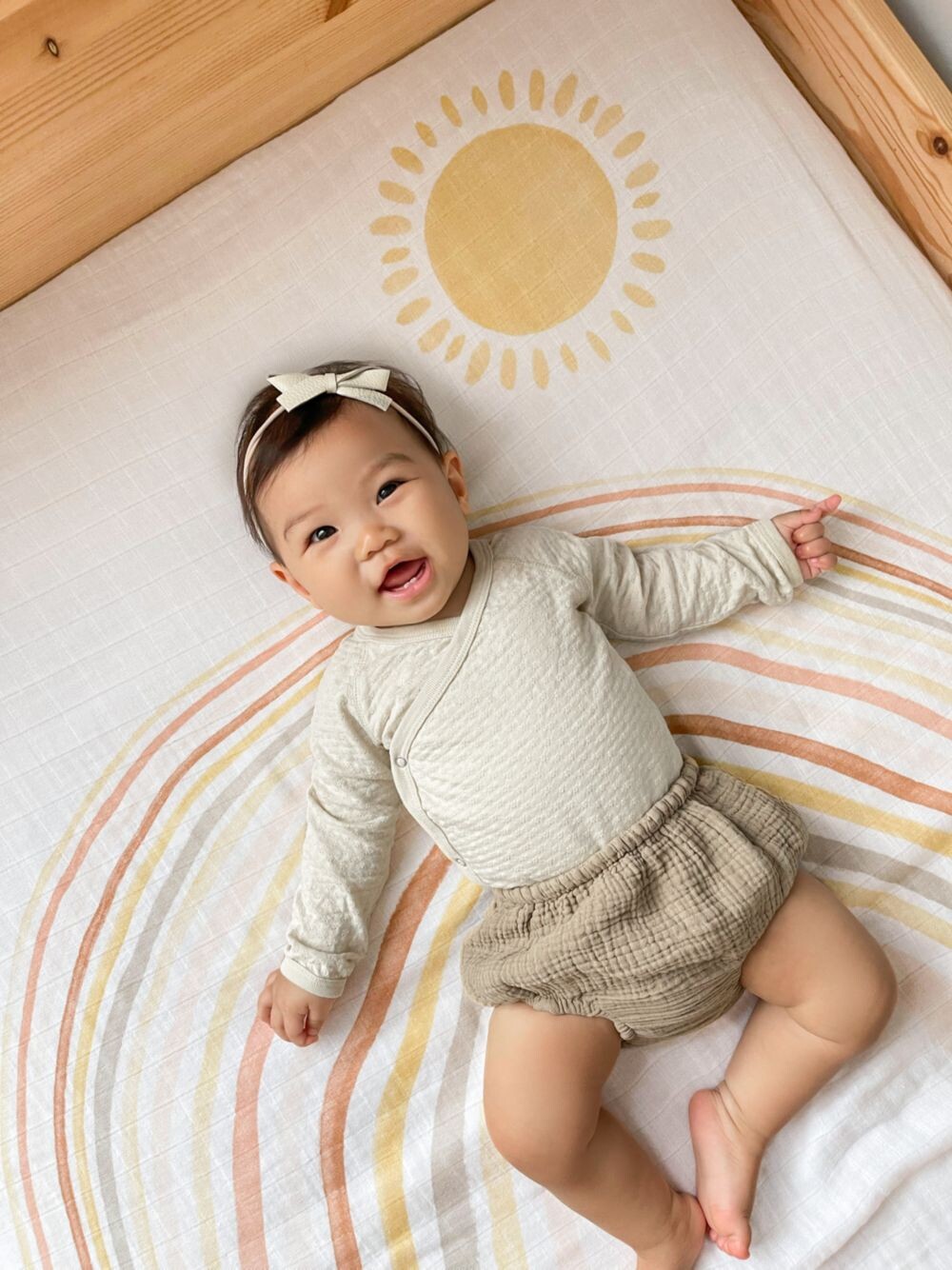 

Двустороннее муслиновое одеяло Aden + Anais Dream, поднимающееся вверх