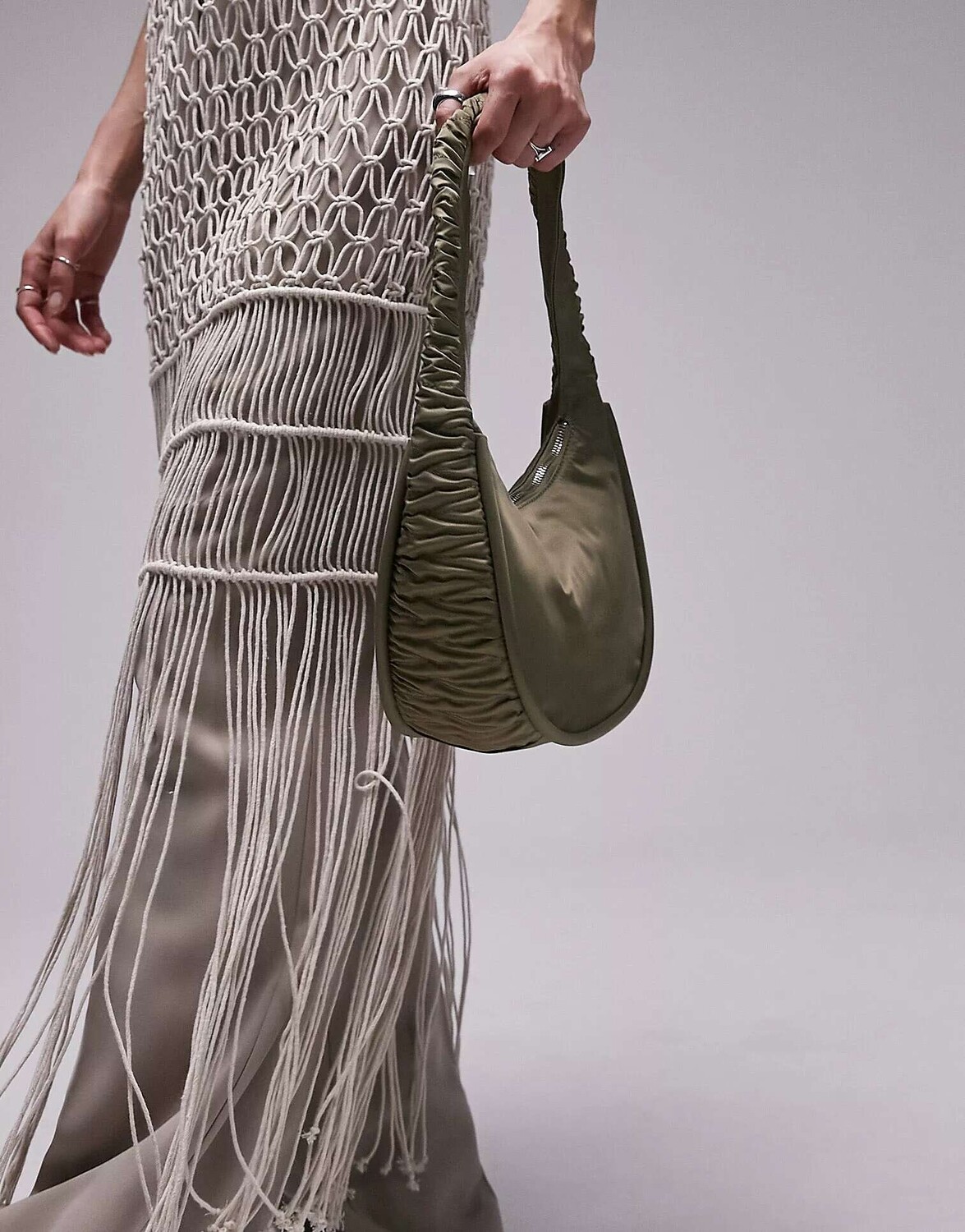 

Нейлоновая сумка через плечо Topshopn Nancy цвета хаки