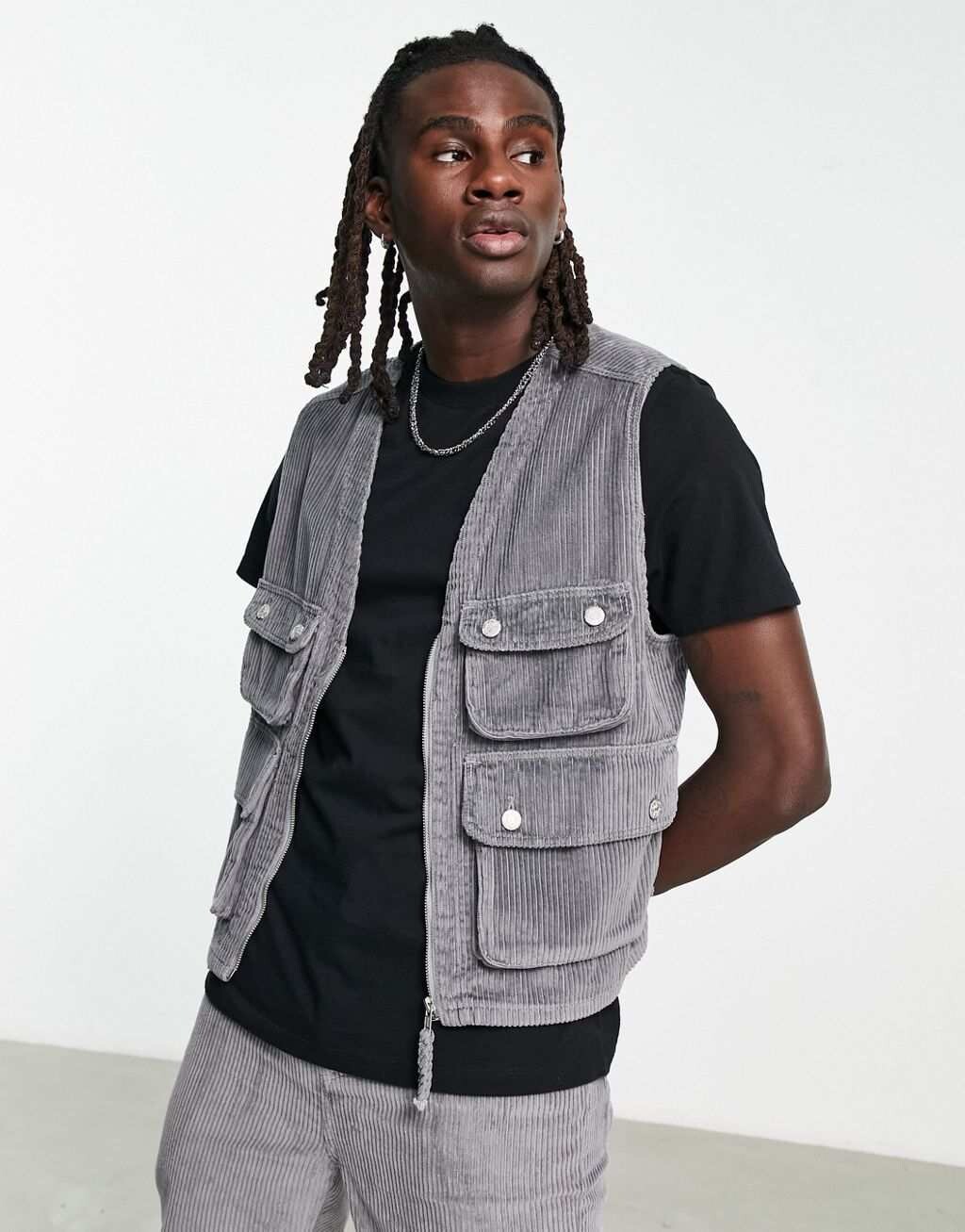 

Темно-серый вельветовый комбинезон ASOS DESIGN с деталями карго