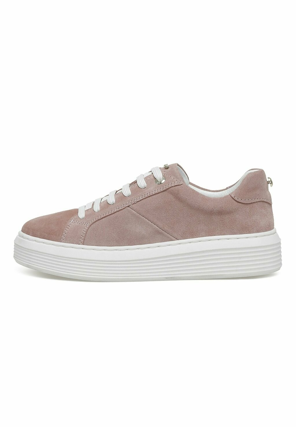 

Кроссовки Nine West