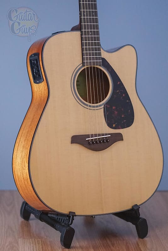 

Акустическая гитара Yamaha FGX800C Natural