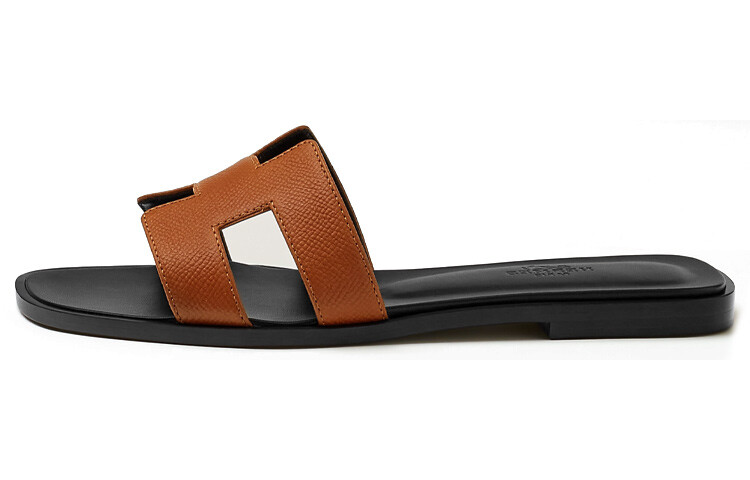 

Сандал Oran Naturel Epsom Heritage из телячьей кожи Hermes