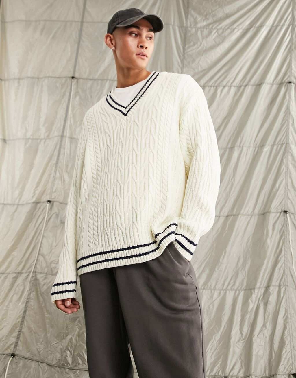 

Бело-темно-синий джемпер в крикет косой вязки ASOS DESIGN