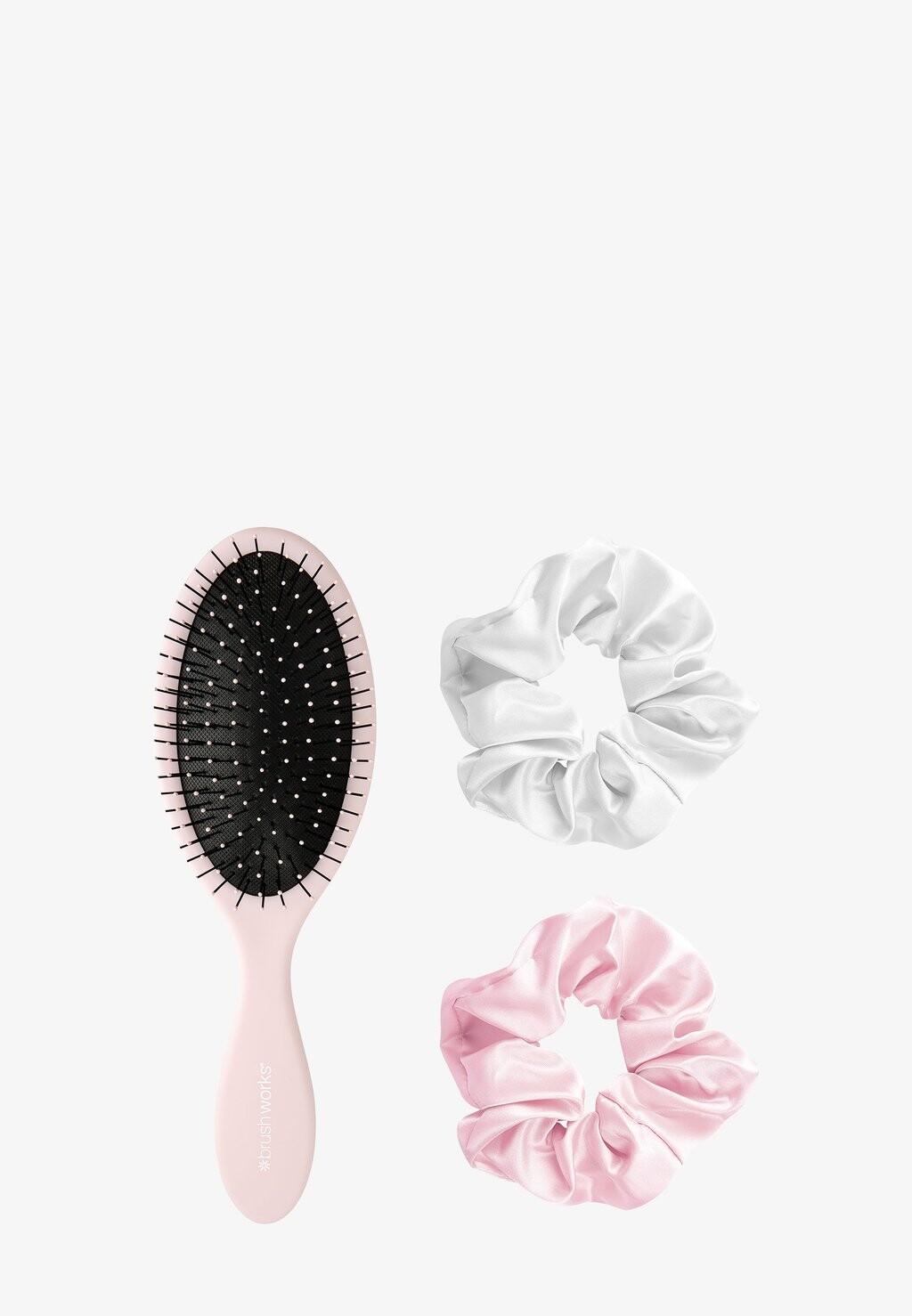 

Набор для волос Brushworks Detangling Brush & Satin Scrunchies Brushworks, цвет pink & white