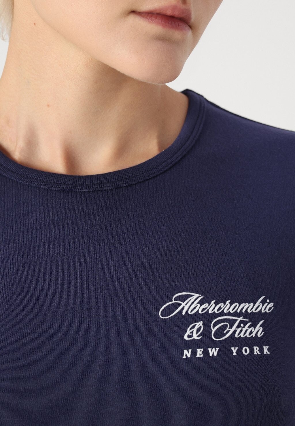 

Топ с длинными рукавами LUXE COZY LOGO Abercrombie & Fitch, темно-синий