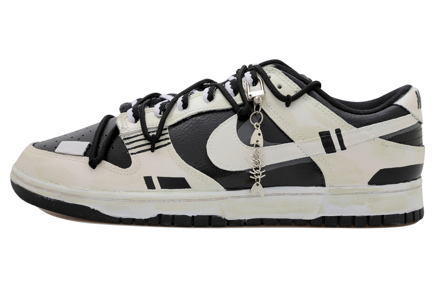 

Кроссовки Nike Dunk Skateboarding Shoes Women's Low-top Black/white, белый