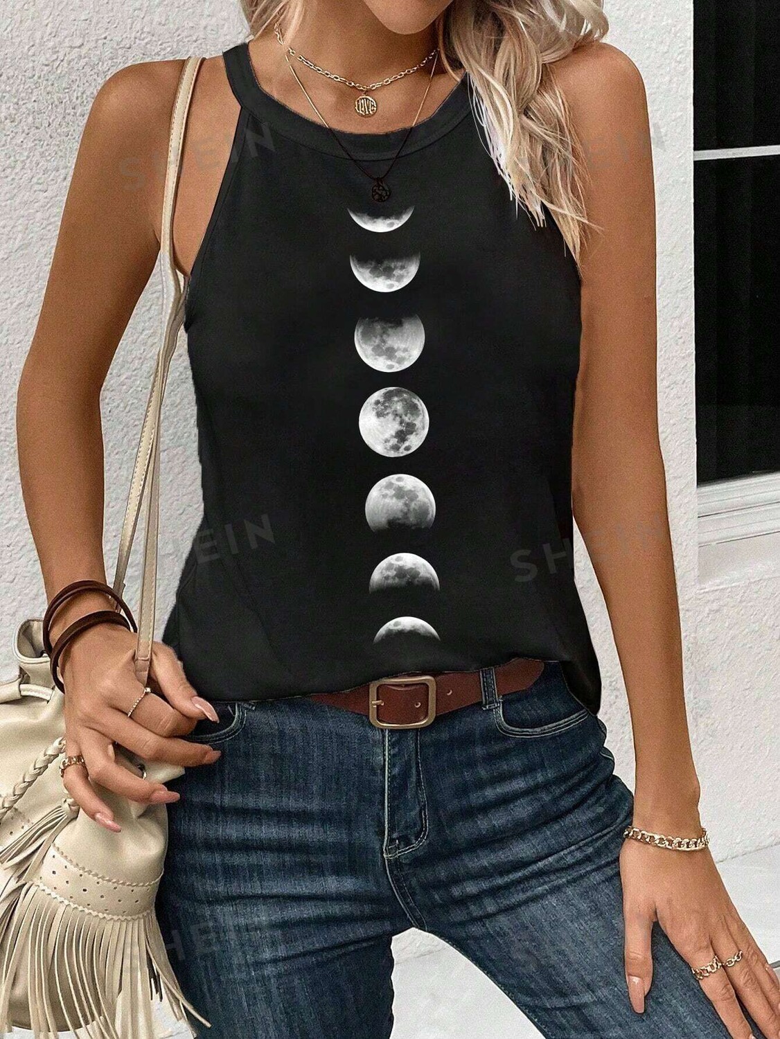 

SHEIN LUNE Повседневная майка с бретелькой на шее и принтом в форме сердца, черный