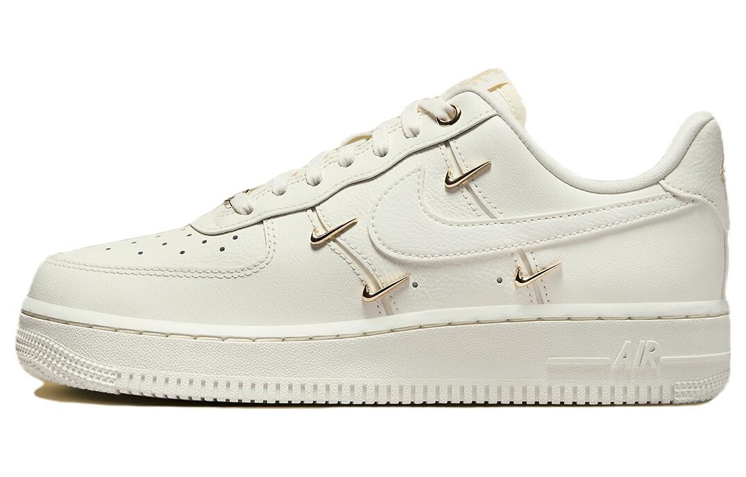 

Кроссовки Nike Air Force 1 Low Skate женские
