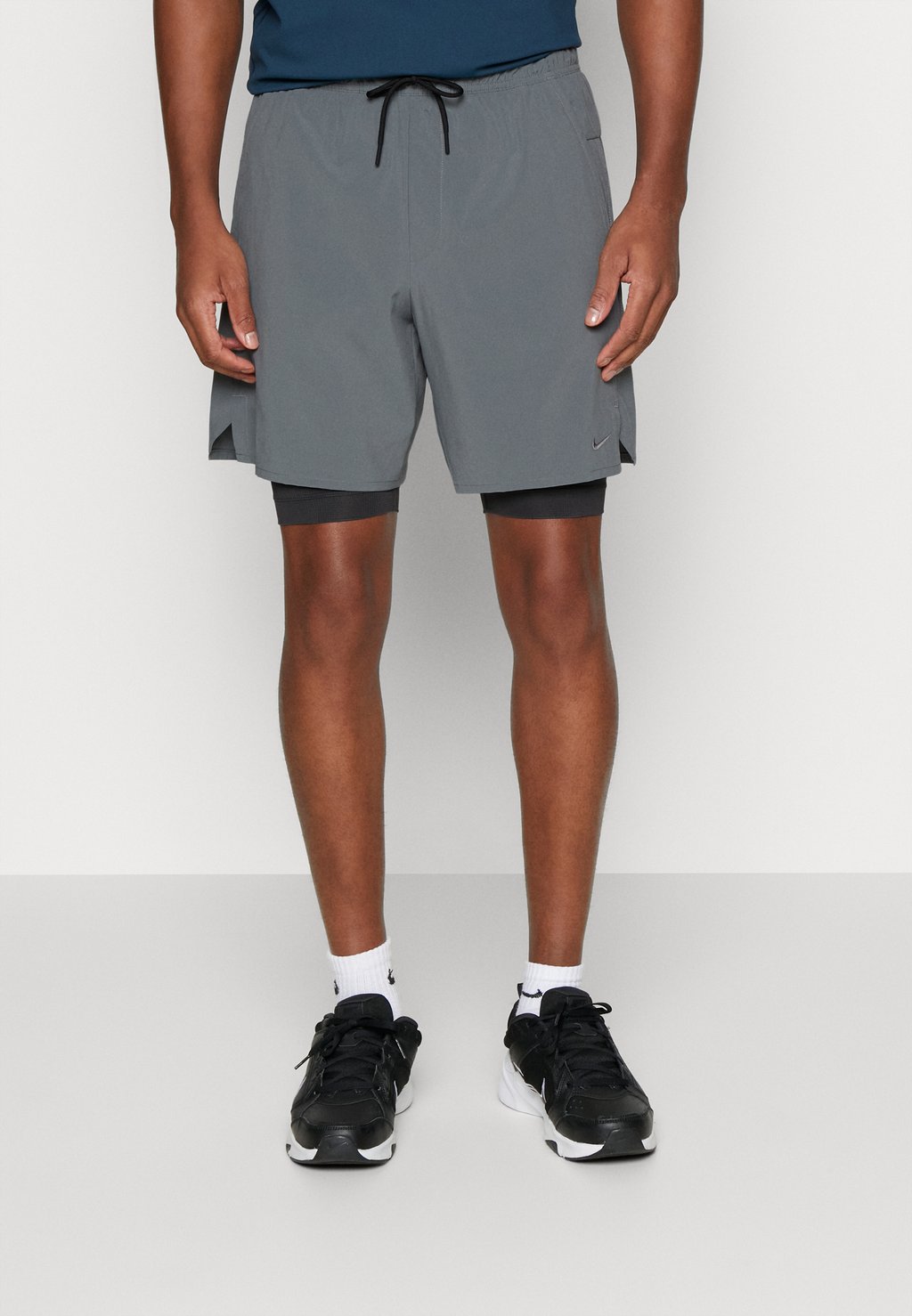 Спортивные шорты Nike Unlimited, дымчато-серый / темно-дымчато-серый