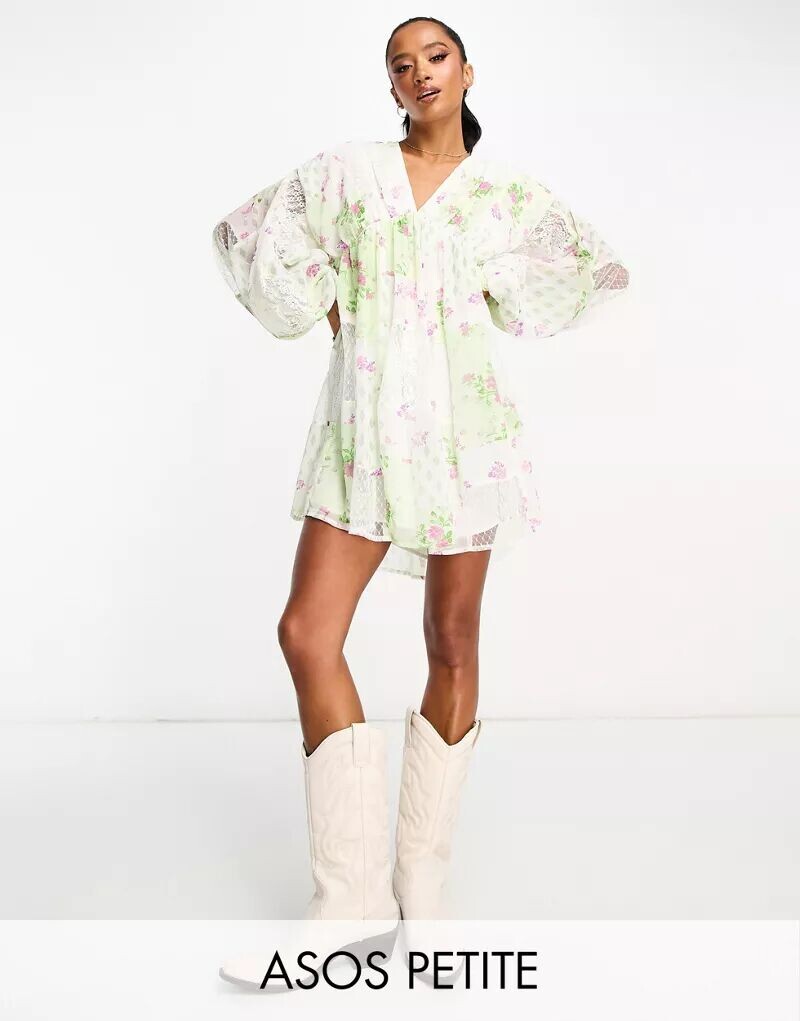

Мини-платье трапеции ASOS DESIGN Petite с комбинированным кружевным принтом и рукавами-блузонами