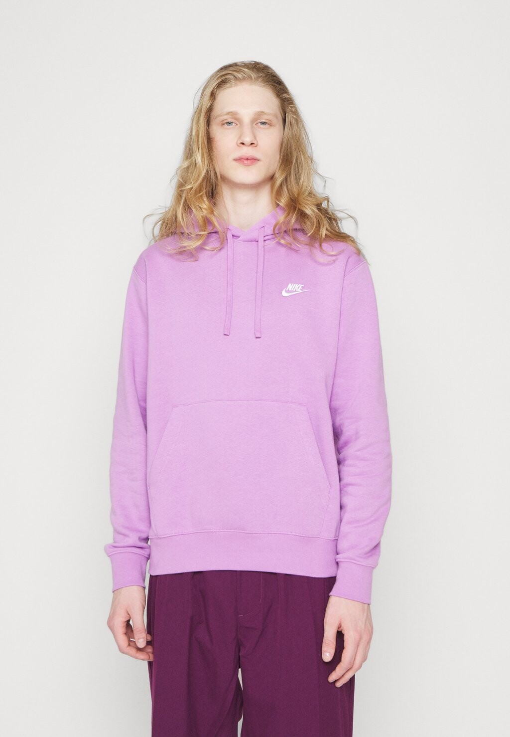 

Толстовка с капюшоном Nike