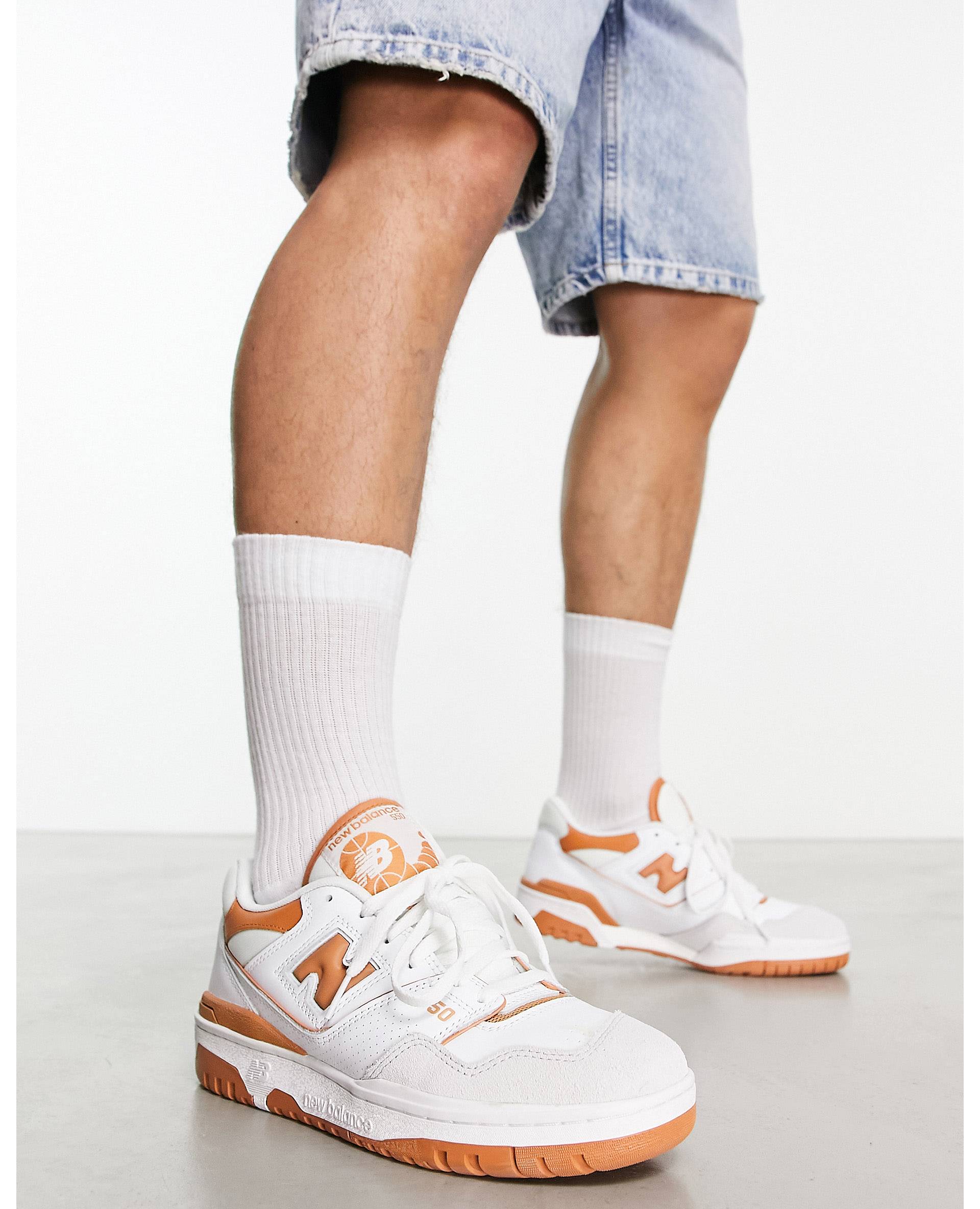 Бело-оранжевые кроссовки New Balance 550