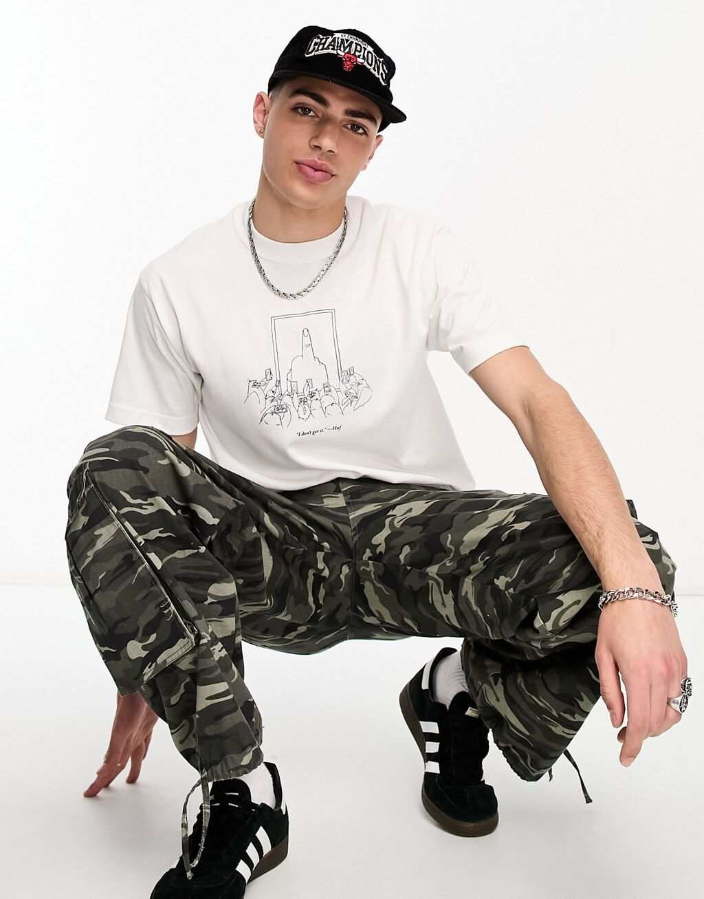 

Белая футболка Favourite Artist с принтом на груди HUF, Белый