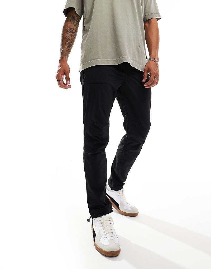 

Черные технические брюки узкого кроя из нейлона Jack & Jones Intelligence